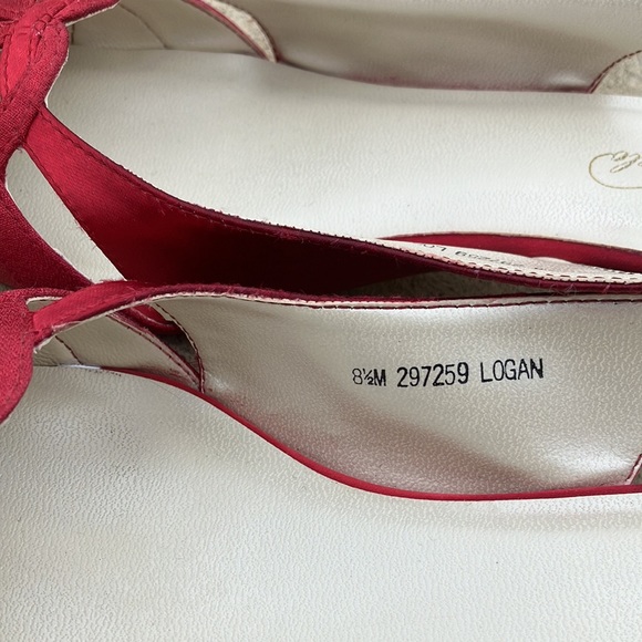 David’s bridal red satin heels - Picture 5 of 6